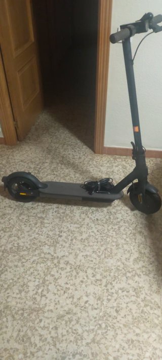 Patinete eléctrico casi nuevo