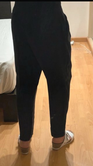 Pantalón Bimba y Lola ligero. Azul marino