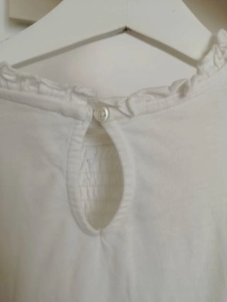Blusa Mango Kids blanca nido de abeja