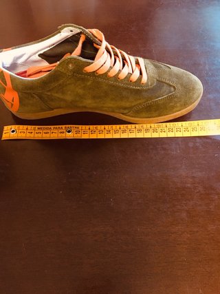 Zapatillas Ante Verde Oliva Carolina Herrera
