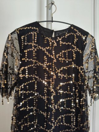 Vestido Zara lentejuelas negro y dorado