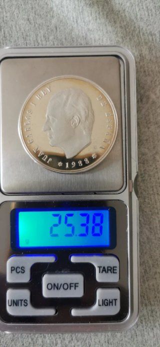 Moneda Plata Carlos III 1788 Bicentenario