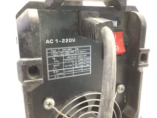 E641092-0 SOLDADOR DEKO AC1
