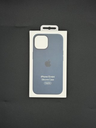Funda iPhone 13 Mini Silicona Nueva 3