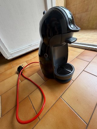Cafetera Nescafé Dolce Gusto Negra
