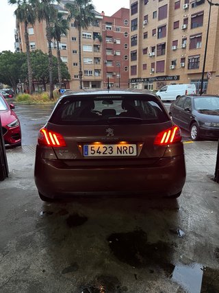 Peugeot 308 (2015) - 1.2 Gasolina - ITV hasta 07/2