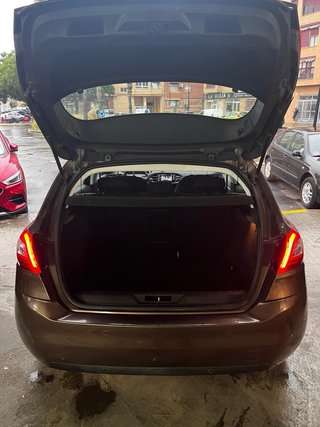 Peugeot 308 (2015) - 1.2 Gasolina - ITV hasta 07/2