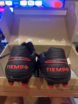 Zapatillas Nike Tiempo Fútbol Negro/Rojo