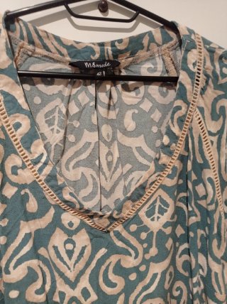 Vestido largo boho chic estampado verde y beige.