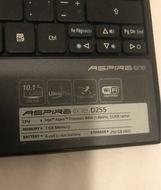 Mini Portátil Acer Aspire One Negro