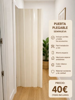 Puerta plegable seminueva color blanco crema