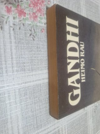 Gandhi - Heimo Rau