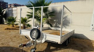 Remolque de carga seminuevo