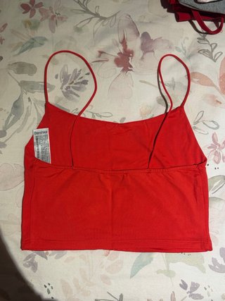 Top rojo tirantes