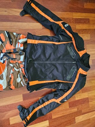 Chaqueta y pantalón moto Bering negro/naranja