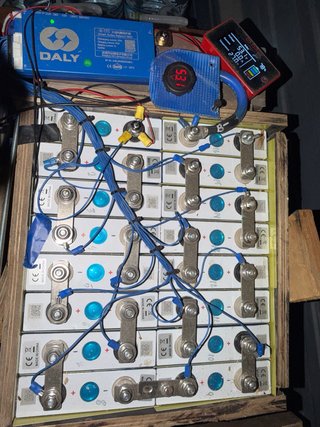 Baterías Litio LiFePO4 48V 5kW DALY BMS