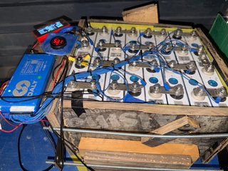 Baterías Litio LiFePO4 48V 5kW DALY BMS