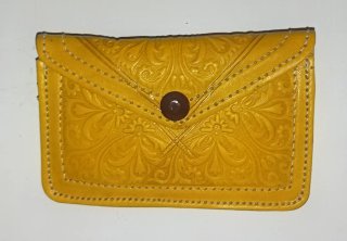 Monederos de cuero grabados