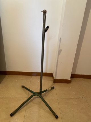 Soporte metálico para peso