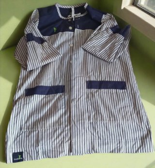 Bata escolar talla 10