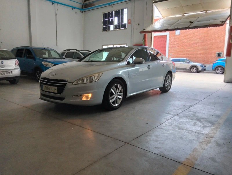 Peugeot 508 2.0 HDI Active 2012, foto 2