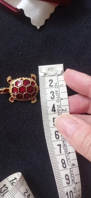 Broche Tortuga Esmaltado Rojo y Dorado