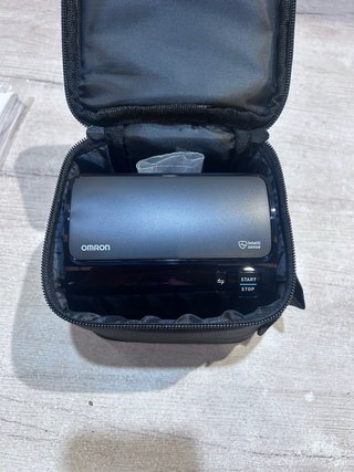 OMRON EVOLV Tensiometro de Brazo inteligente