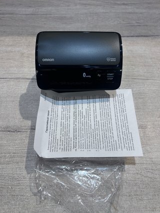 OMRON EVOLV Tensiometro de Brazo inteligente