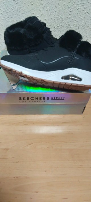 Zapatillas Skechers Street Mujer Negras