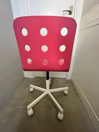 Silla infantil rosa y azul  con ruedas