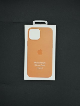Funda iPhone 13 Mini Silicona Nueva 5