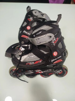 Patines en línea ajustables infantiles.