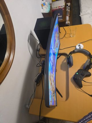 Monitor MSI Curvo Gaming