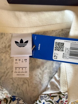 Top Adidas Floral Talla L Nuevo