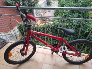 2 Bicicletas Rockrider y BMX Roja