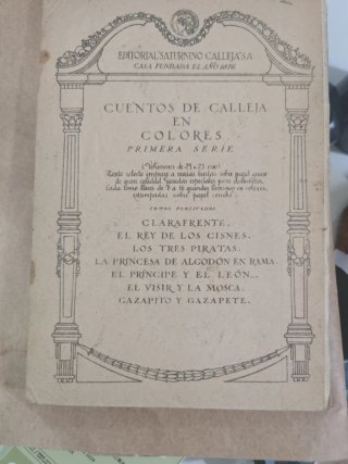 Cuaderno vintage:Cursos graduados Ortiz derecho y