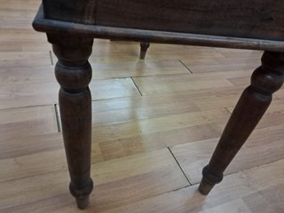 ESCRITORIO RÚSTICO ESTILO COLONIAL ESPAÑOL S. XIX