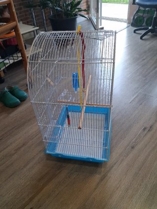 Jaula grande para pájaros completa