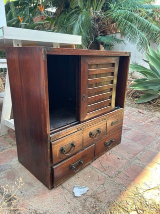 Mueble de salón madera oscura