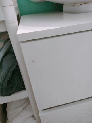Mueble bajo lavabo blanco