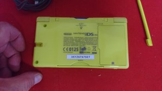 Nintendo DS Lite verde pistacho