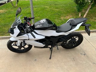 Kawasaki Ninja 250SL ABS Blanca