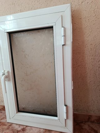 Ventana blanca 50x80