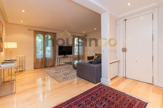 Piso en alquiler en Recoletos en Madrid