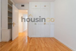 Piso en alquiler en Almagro en Madrid