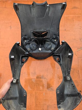 Carenado frontal Piaggio NRG Power