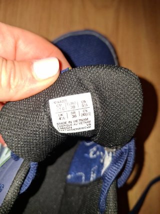 Zapatillas Asics niño talla 38