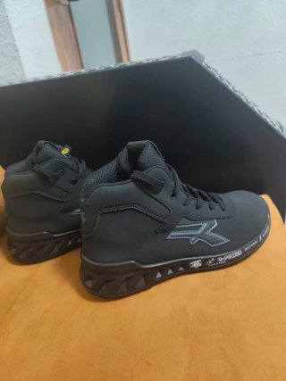 Zapatos U-Power Talla 40 Nuevos