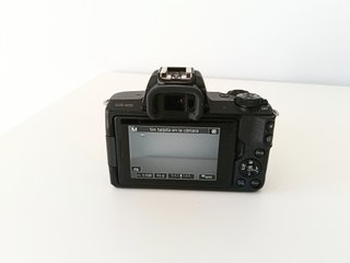 8.000 DISPAROS Canon EOS M50 con objetivo kit