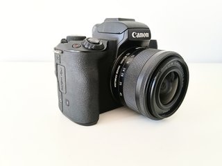 8.000 DISPAROS Canon EOS M50 con objetivo kit
